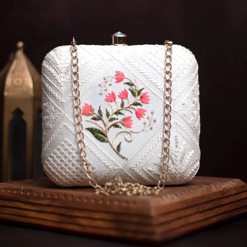 Affordable Handbags Artklim White And Pink Floral Embroidery Clutch