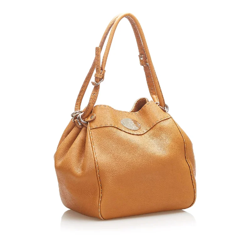 New Year Party Bag For Celebrations Fendi Selleria Leather Shoulder Bag (SHG-22347) New Year Party Bag For Celebrations Fendi Selleria Leather Shoulder Bag (SHG-22347)